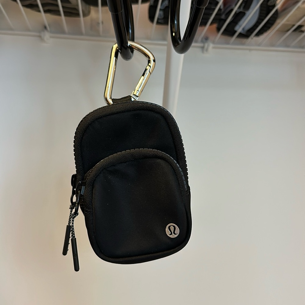 Lululemon nano clip on backpack